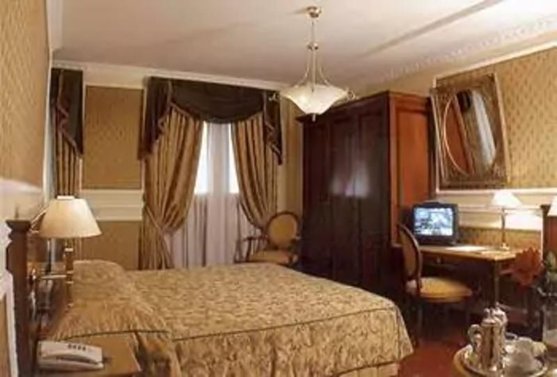 Champagne Garden Hotel Rome Buitenkant foto